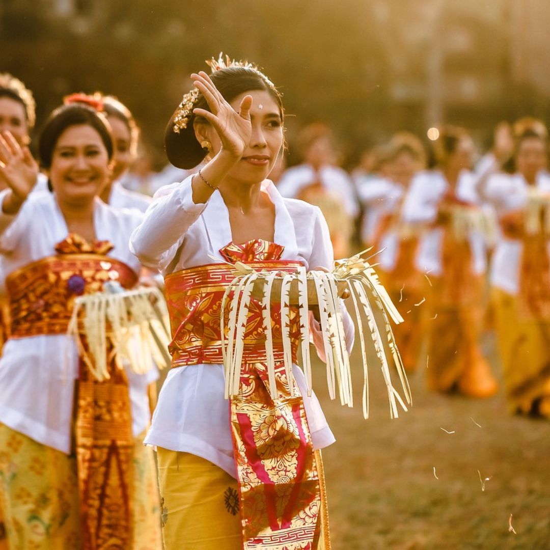Empowering the Next Generation of Female Artists